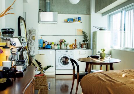 愛着のあるものだけを置いて。メディアクリエイター・Mamiさんが住む、27㎡のワンルーム。 愛着のあるものだけを置いて。メディアクリエイター・Mamiさんが住む、27㎡のワンルーム。