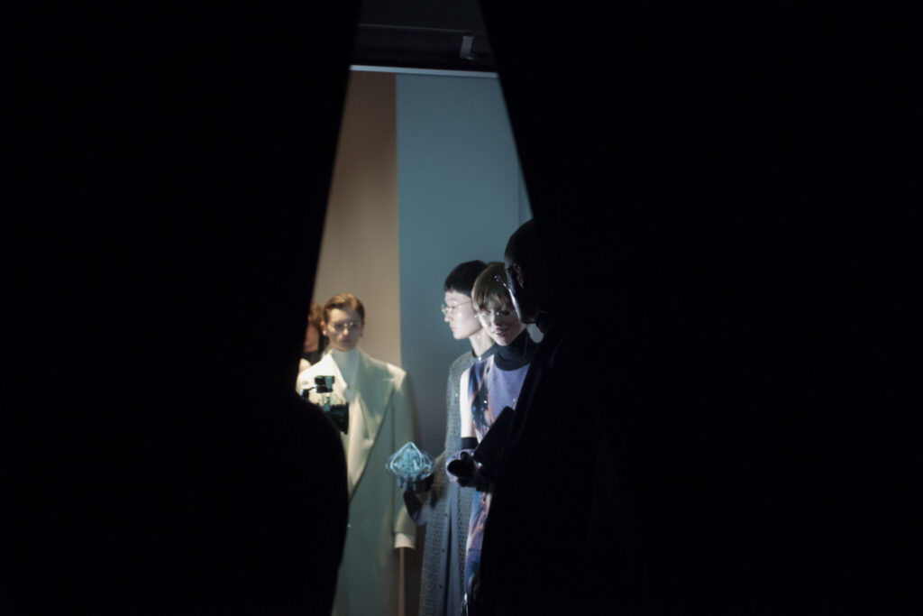 天候、流行、擬態。写真と文：長見佳祐 (ファッションデザイナー) #4