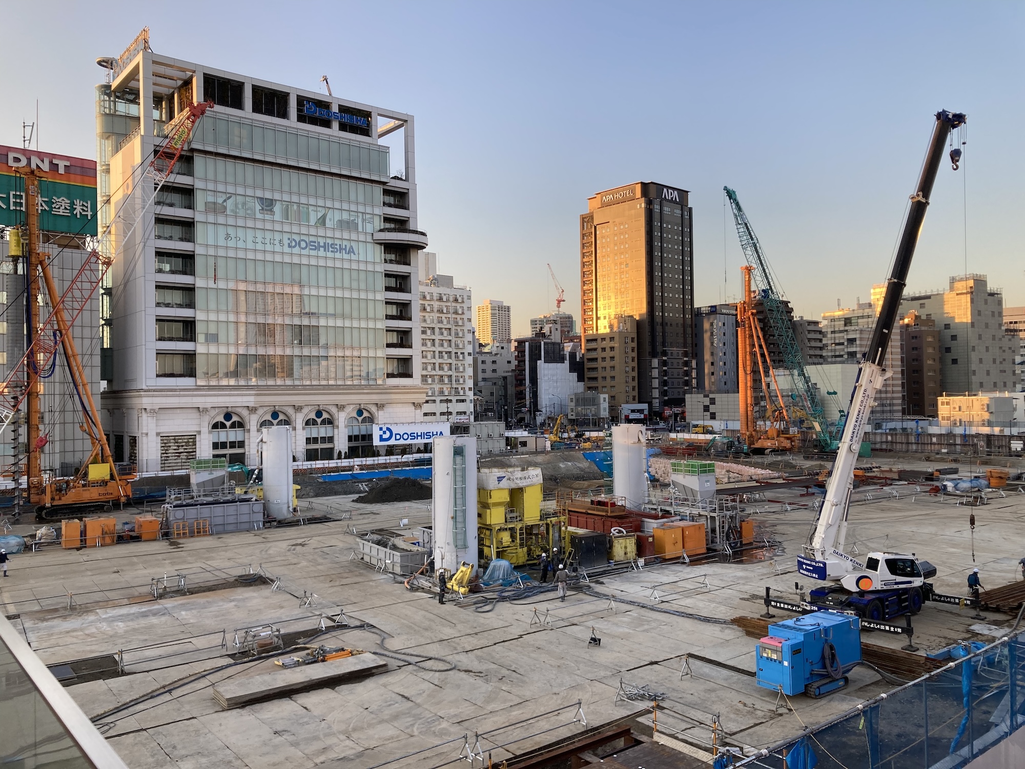 東京という都市空間の楽しみ方。新陳代謝の激しい東京で、歴史に思いを馳せる。写真と文：長谷川 香 (建築史家) #1