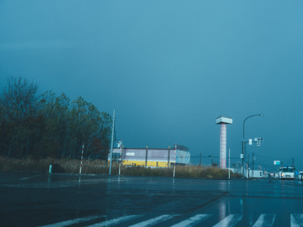 今月の写真家、今日の一枚。那須野 友暉 vol.16 | roadside_3 今月の写真家、今日の一枚。那須野 友暉 vol.16