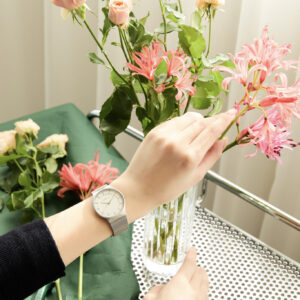 時を刻む。その機能を、無駄なく美しく。〈ベーリング〉の腕時計。Classic Scandinavian 11935-004 ¥20,900 (ベーリング) その他スタイリスト私物