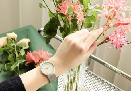 時を刻む。その機能を、無駄なく美しく。〈ベーリング〉の腕時計。Classic Scandinavian 11935-004 ¥20,900 (ベーリング) その他スタイリスト私物