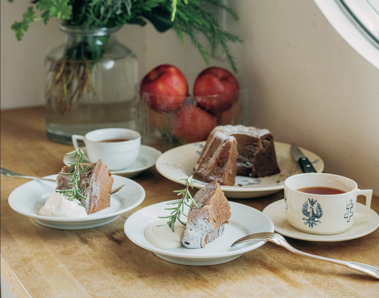 紅茶と楽しむ、とっておきのケーキ。