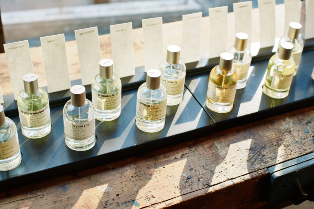 通年で並ぶフレグランスは19種類で、写真はクラシックコレクション。ルラボ | 通年で並ぶフレグランスは19種類で、写真はクラシックコレクション。