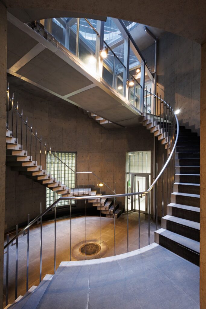 理想の物件を求めて、東京・神保町へ。SNSの対話から生まれた、ミニシアターの輪。写真と文：稲田良子 (ミニシアター『シネマリス』支配人) #2