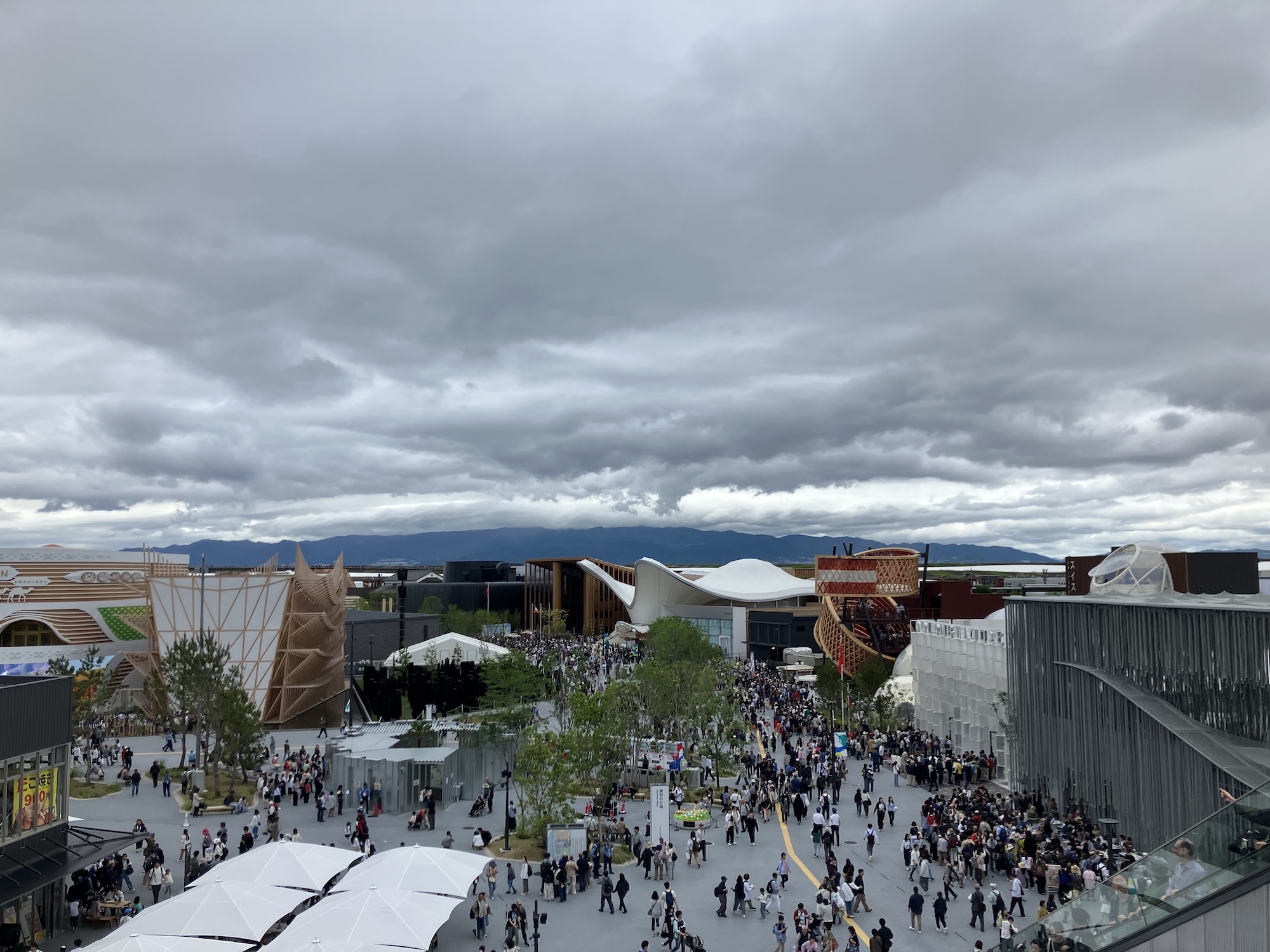 東京の埋立地で、幻の博覧会の痕跡を探してみる。写真と文：長谷川 香 (建築史家) #4