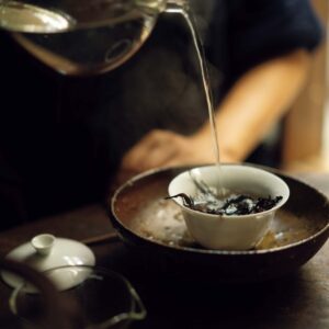 台北を代表する茶芸館『小慢』で味わう、宜蘭産の高山茶と阿里山産の紅茶。