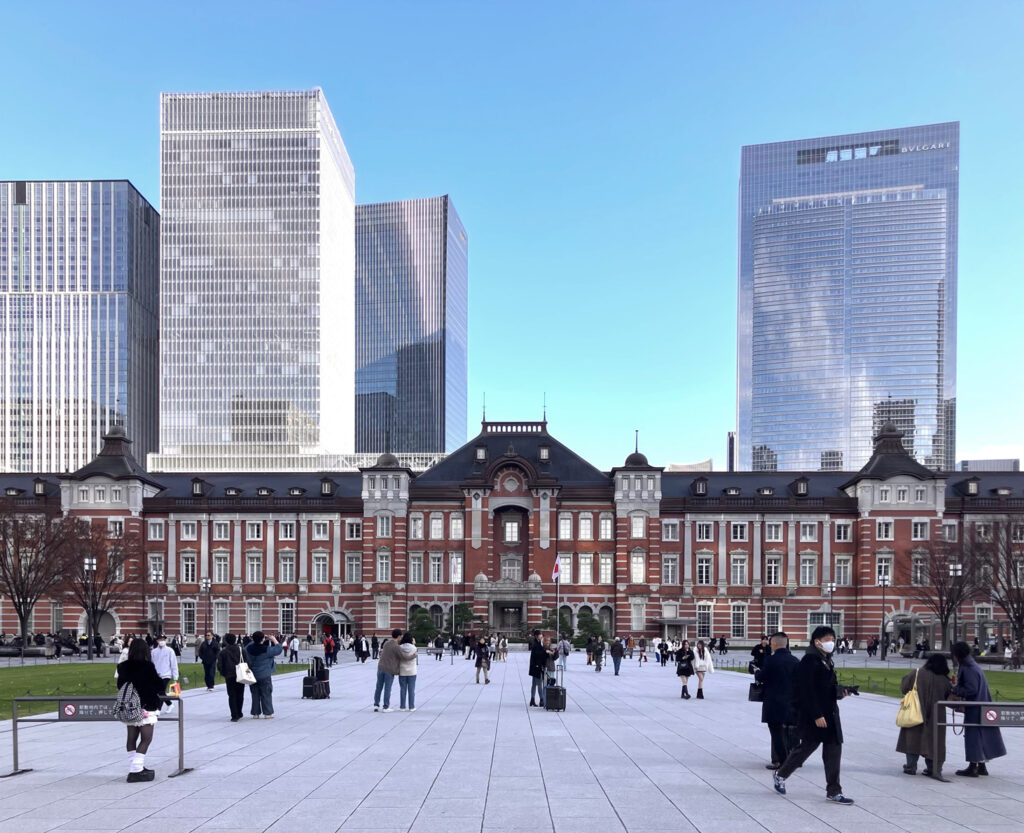 東京・丸の内で見つけた、古代ギリシャの断片。写真と文：長谷川 香 (建築史家) #2 | 東京駅丸の内駅舎。