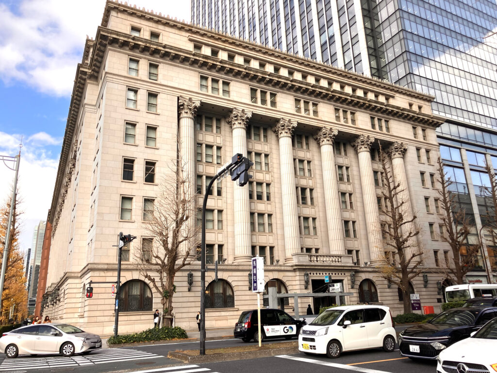 東京・丸の内で見つけた、古代ギリシャの断片。写真と文：長谷川 香 (建築史家) #2 | 明治生命館。