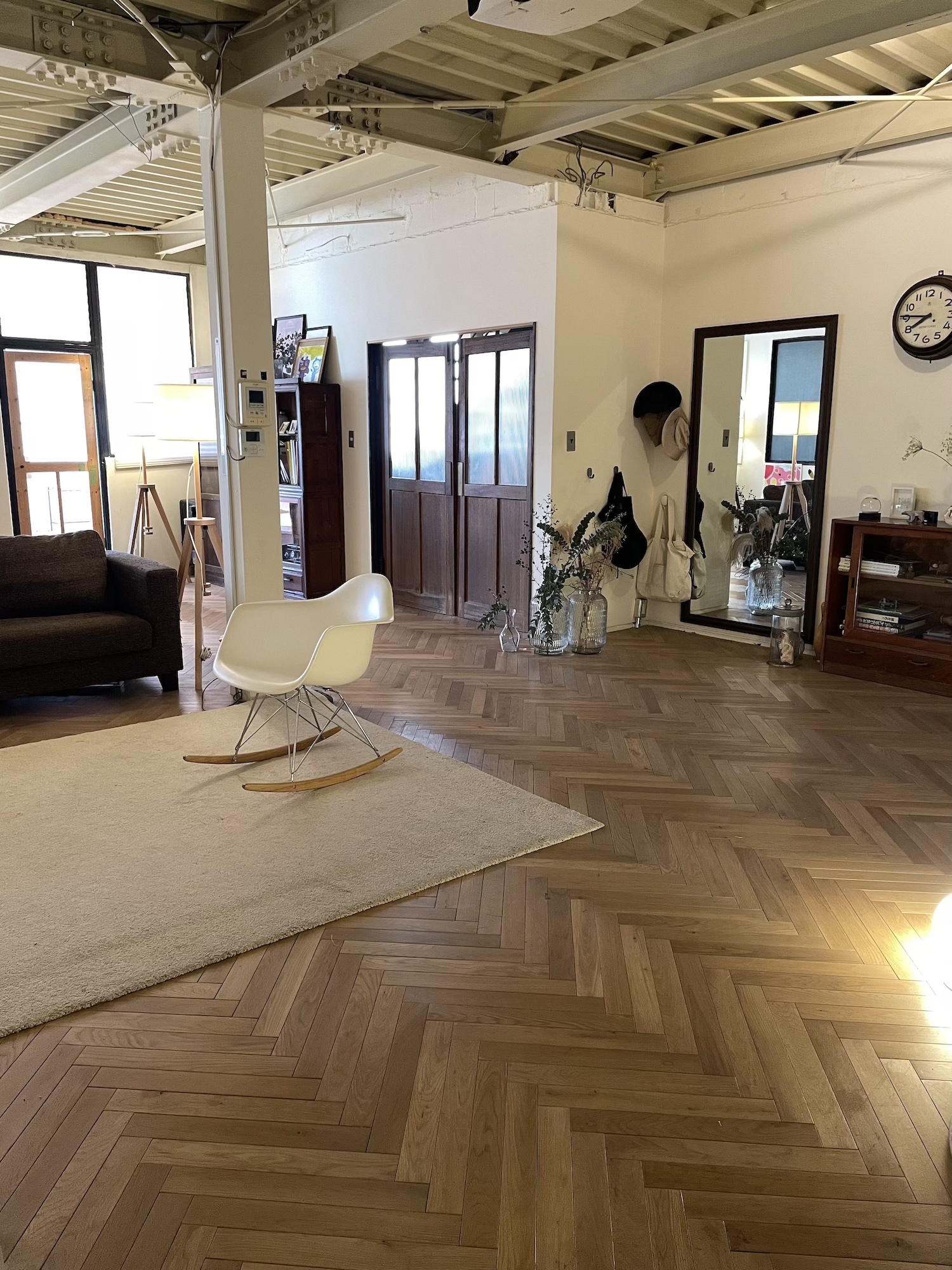 台所も風呂もない、3階建てのビルを買う。壮絶で孤独なDIYのはじまり。写真と文：ねむようこ (漫画家) #1