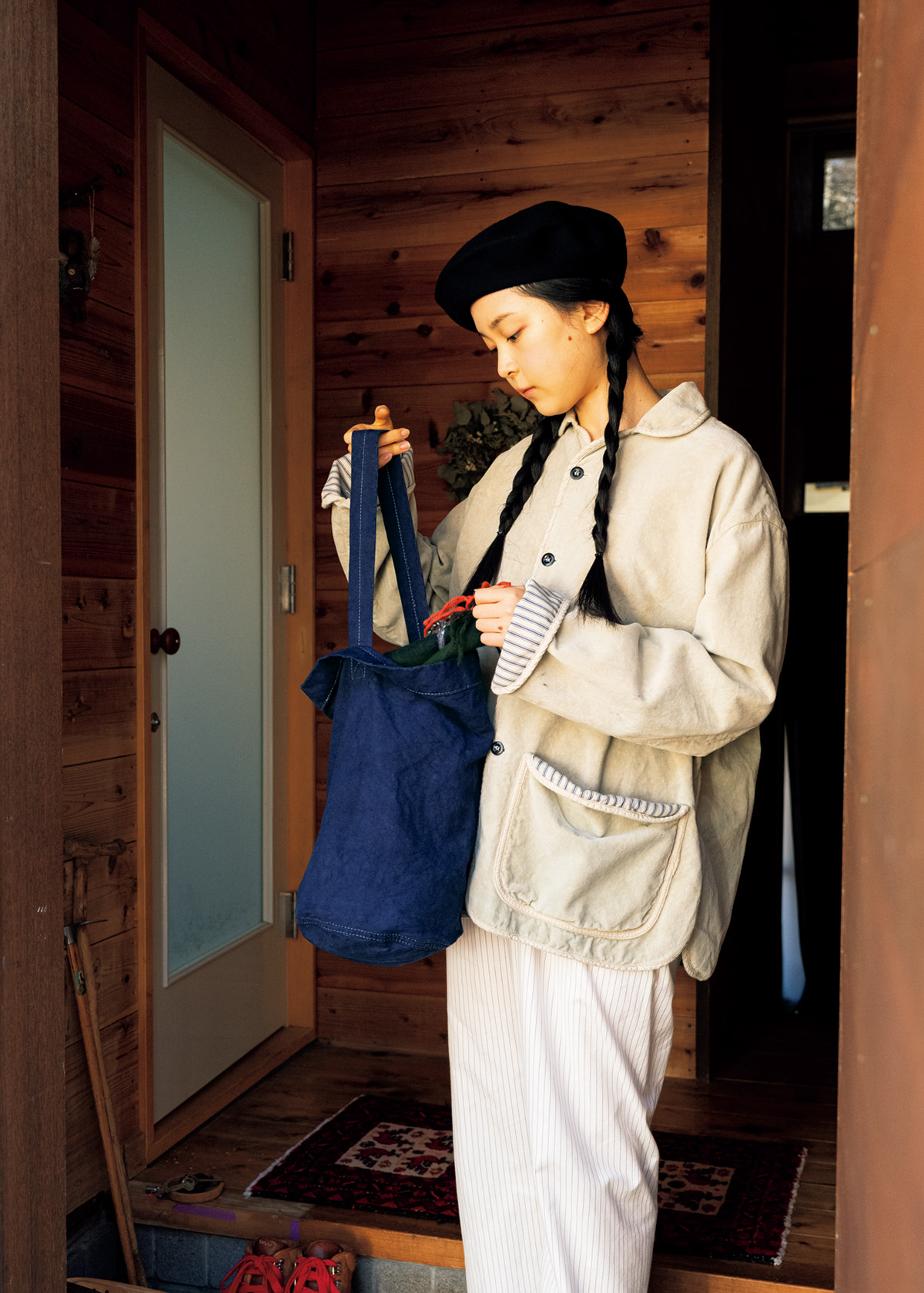 初めて着た瞬間から体にすっと馴染む、〈テンダー コー〉のジャケット。