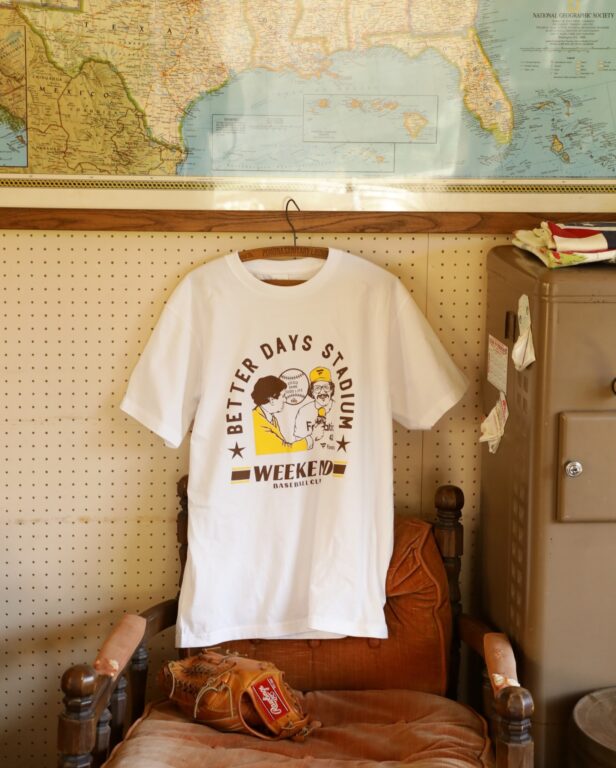 MLBなどのスポーツアパレルを手がける〈Fanatics〉とコラボしたイベントTシャツ。 オモムロニ。イベント グッズ | MLBなどのスポーツアパレルを手がける〈Fanatics〉とコラボしたイベントTシャツ。