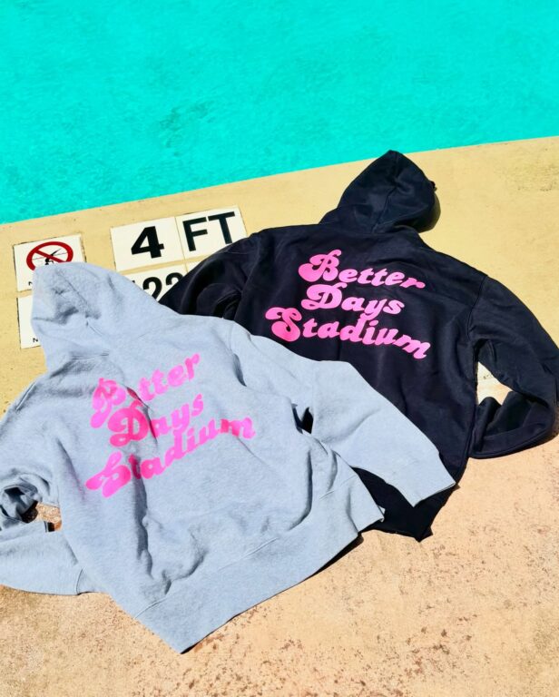 〈ベイクルーズ〉のセレクトショップ『THE STAND』とコラボしたパーカー。 オモムロニ。イベント グッズ | 〈ベイクルーズ〉のセレクトショップ『THE STAND』とコラボしたパーカー。