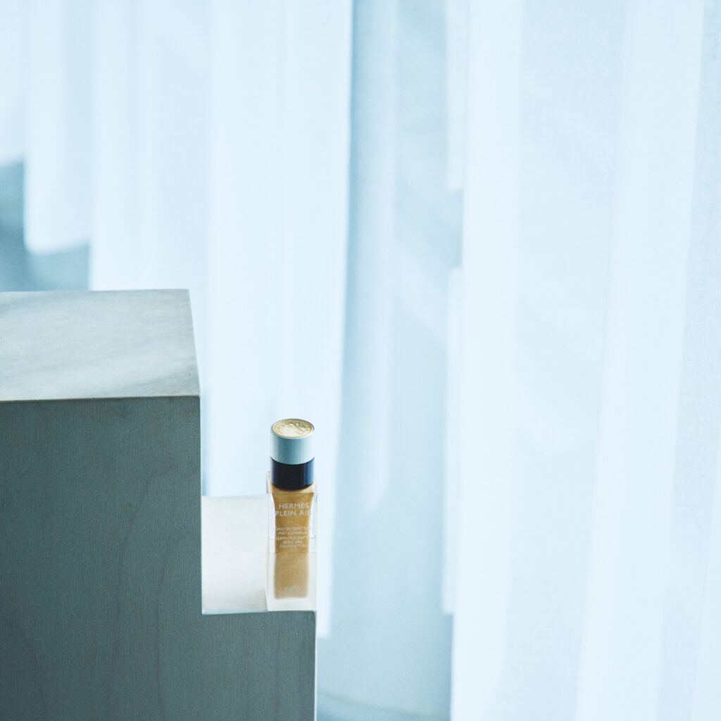 〈エルメス〉プラン エア フォン ドゥ タン ソワン。