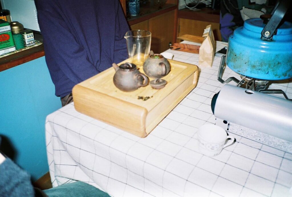 もっと気軽に、お茶しよ。写真家・小林真梨子さんのシェアハウスで、中国茶会。写真と文：後藤景太郎 (『茶酔 (ochayoi) 』主宰) #1 | photo:Mariko Kobayashi