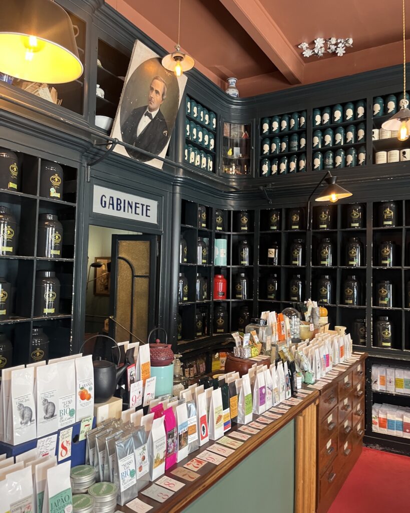 茶の雑誌『Eighty Degrees Magazine』を手がけるあの人に会いに、ポルトガルへ。写真と文:後藤景太郎 (『茶酔 (ochayoi) 』主宰) #4 茶の雑誌『Eighty Degrees Magazine』を手がけるあの人に会いに、ポルトガルへ。写真と文:後藤景太郎 (『茶酔 (ochayoi) 』主宰) #4