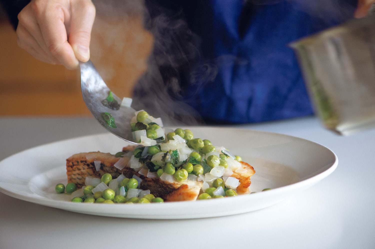 春野菜にハーブを合わせて、軽やかな洋食を。渡辺有子の料理教室3年目3月