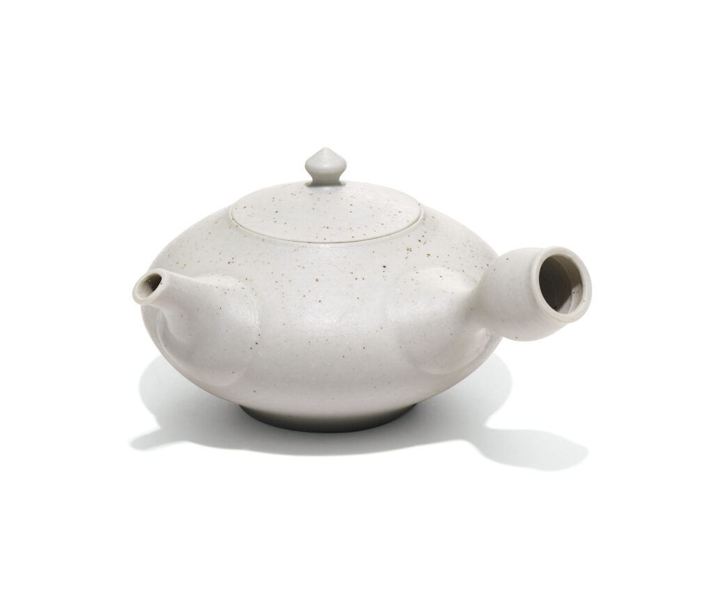 手仕事の茶器で淹れる一煎が、日々の活力に。作家の愛を感じる、日本茶の道具。