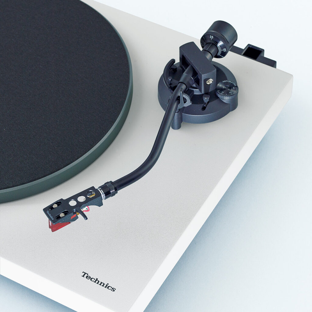 tr22.Record Player SL-50C _ Technics