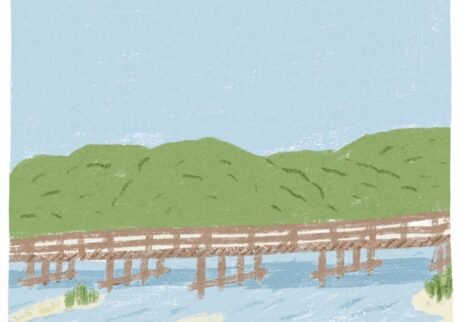 アートと建築とに彩られる嵐山。渡月橋に行くなら、立ち寄りたい2軒。 | 渡月橋　大堰川に架かる嵐山を象徴する渡月橋。起源は平安時代に遡り、空海の弟子・道昌が架けた法輪寺橋にあるという。渡月橋と呼ばれるようになったのは鎌倉時代。亀山上皇が満月の夜に舟遊びを楽しみ、月が橋の上を渡るように見えた景色を「くまなき月の渡るに似たり」と詠んだことに由来すると伝わっている。幾度となく川の氾濫で流され、現在のものは昭和9（1934）年に架けられたもの。▷京都市右京区嵯峨中ノ島町