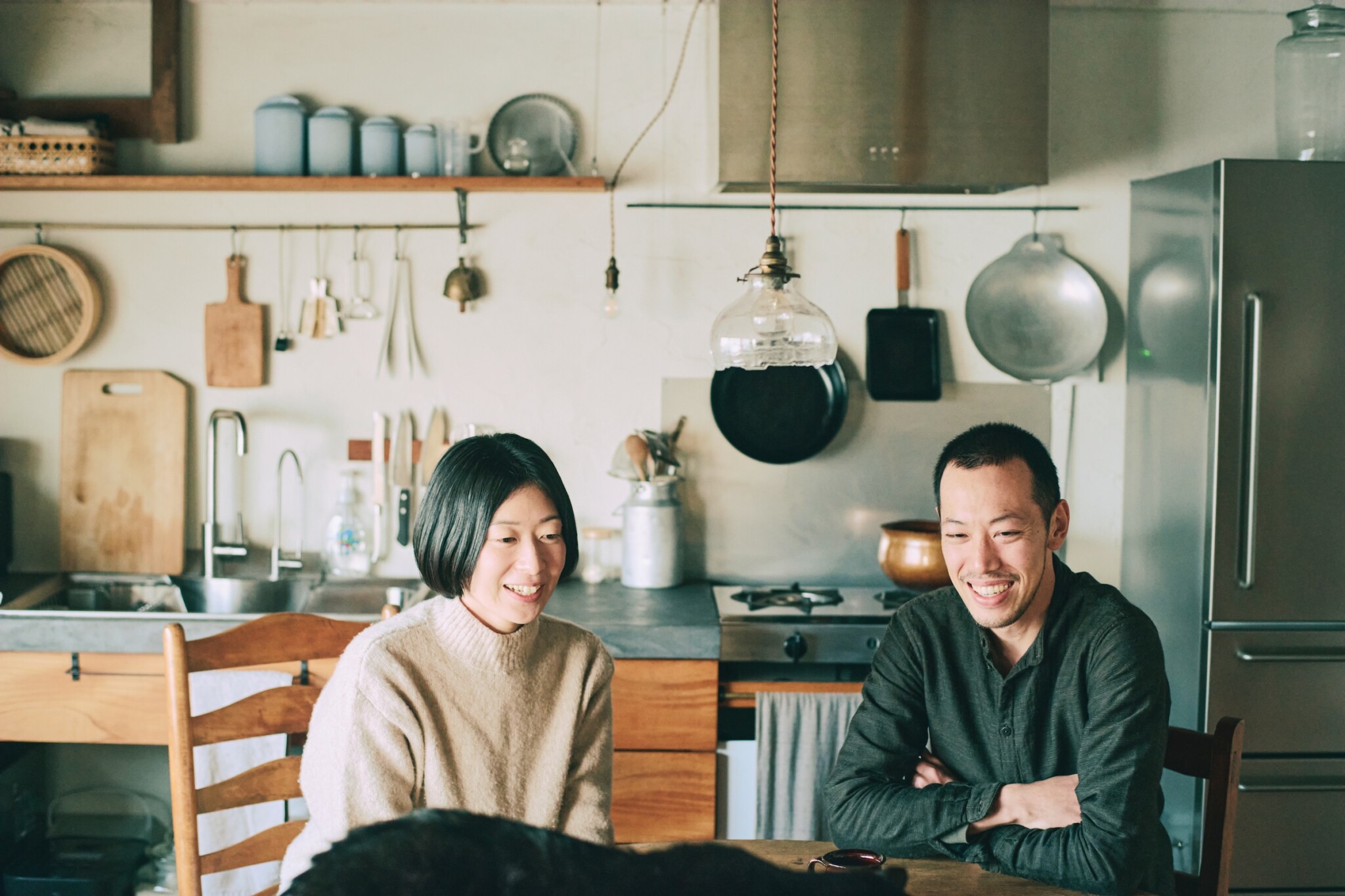 築100年以上の町家を改装。作れるものは自分の手で。 築100年以上の町家を改装。作れるものは自分の手で。