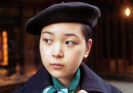 〈アナトミカ〉の定番バスクベレーは、フランスの空気を感じさせる佇まい。