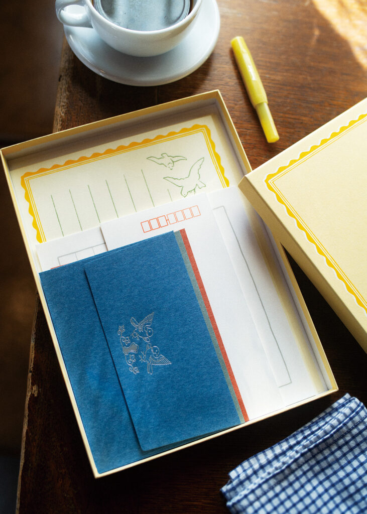 自分だけのレターセットを作れる、『京都鳩居堂』の「レターバイキング」。