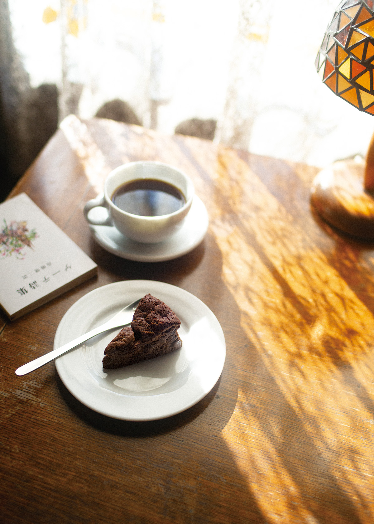 四条通に佇む喫茶店『コーヒー カトレヤ』で楽しむ、名店の味。