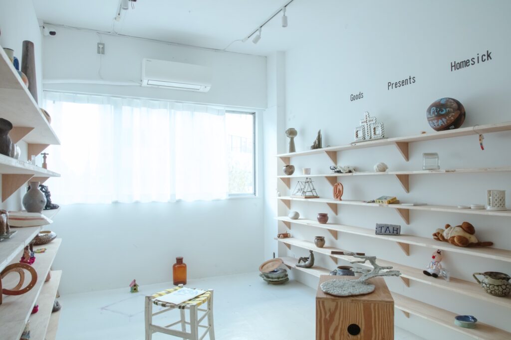 photo：濱田晋銀杏の木に「ひっかかってしまって」いた、白いドクロの行方。写真と文：浅見旬 (編集者、ライター) #3 | photo：濱田晋