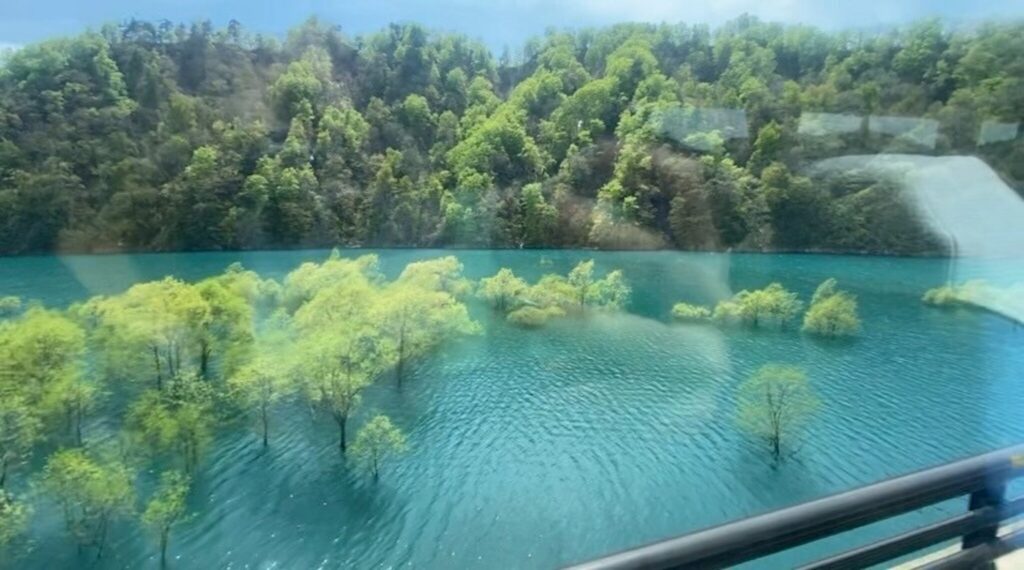 思いつき、ひとり旅。私の春を始めるために、秋田を歩く。 写真と文:祷キララ (女優) #1 思いつき、ひとり旅。私の春を始めるために、秋田を歩く。 写真と文:祷キララ (女優) #1