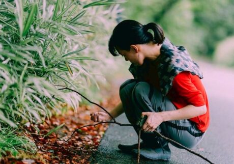 長野の山奥で、土を蹴る。私を踊る。思いつき、ひとり旅3。写真と文：祷 キララ (女優) #3 | photo : Takeshi Hirabayashi