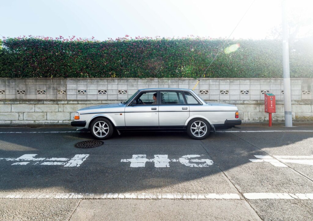 私とクルマ。憧れのボルボと目指す50万㎞。KAZUHO MARUO × VOLVO 240 GL 私とクルマ。憧れのボルボと目指す50万㎞。KAZUHO MARUO × VOLVO 240 GL