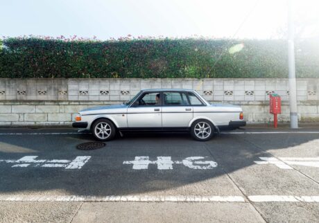 私とクルマ。憧れのボルボと目指す50万㎞。KAZUHO MARUO × VOLVO 240 GL 私とクルマ。憧れのボルボと目指す50万㎞。KAZUHO MARUO × VOLVO 240 GL