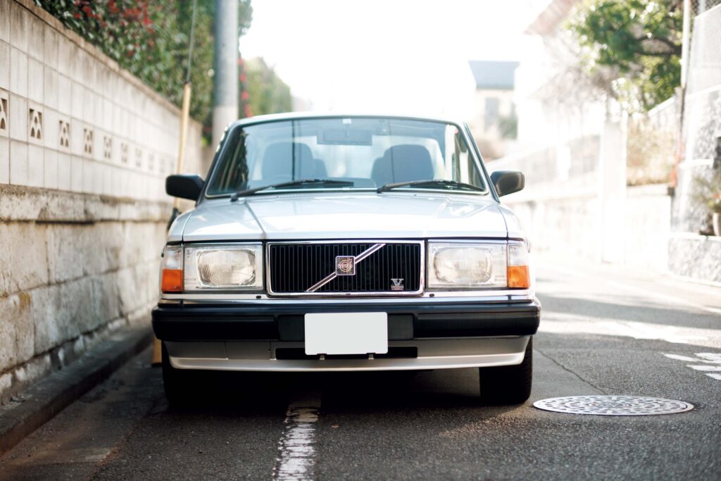 私とクルマ。憧れのボルボと目指す50万㎞。KAZUHO MARUO × VOLVO 240 GL 私とクルマ。憧れのボルボと目指す50万㎞。KAZUHO MARUO × VOLVO 240 GL