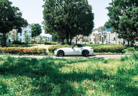 私とクルマ。初の愛車はロードスター。 MINAMI OHBA × MAZDA ROADSTER 私とクルマ。初の愛車はロードスター。 MINAMI OHBA × MAZDA ROADSTER