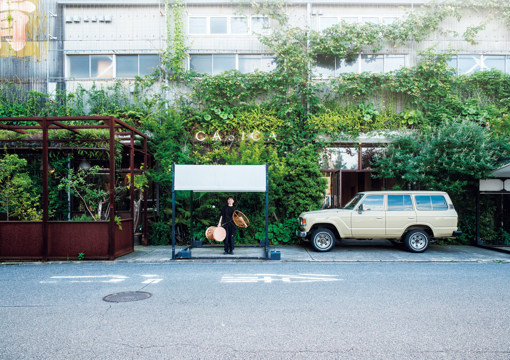 私とクルマ。子どもが大きくなるまで大切に。 MAI HIKITA × TOYOTA LAND CRUISER 60