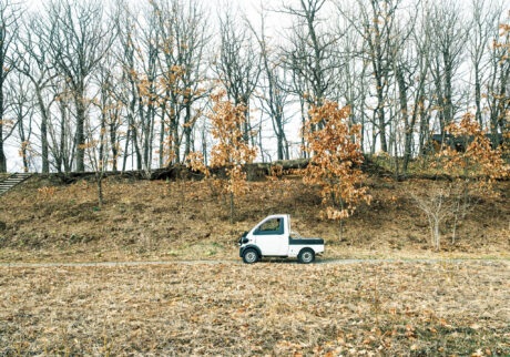 私とクルマ。小さいボディに何でも詰め込んで。 MAYA NAKAMURA × DAIHATSU MIDGET II