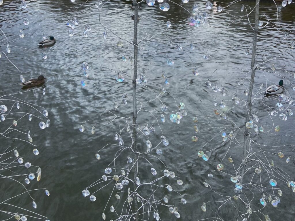 旅は私を救ってくれない。思いつき、一人旅。写真と文 祷 キララ (女優)