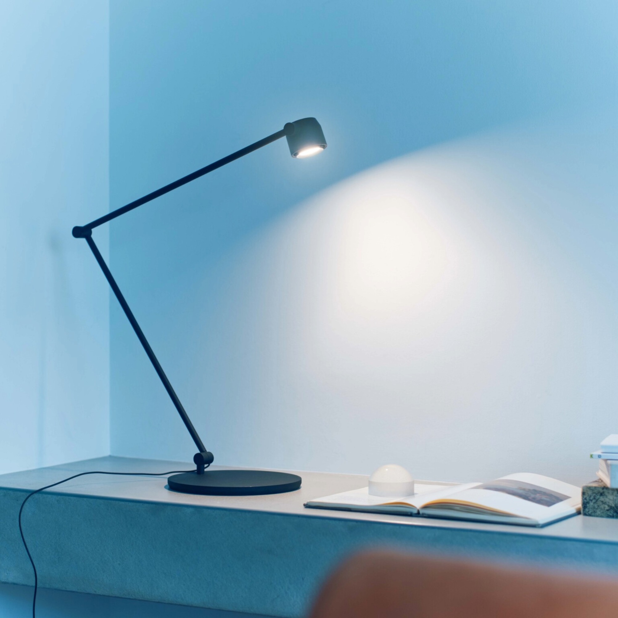 〈ヴァストベリ プラス〉のイオン ベース。長く使いたい、暮らしの名品カタログ。vol.08