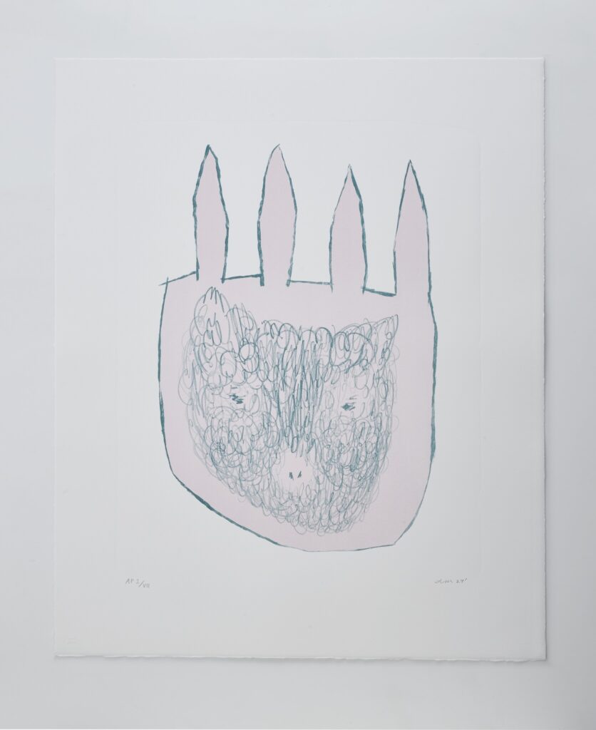 手と空想、その間で生まれた作品が揃う、皆川 明さんの個展「手と空」が京都のギャラリーで開催。 | リトグラフの作品《MASK No.Ⅲ》。