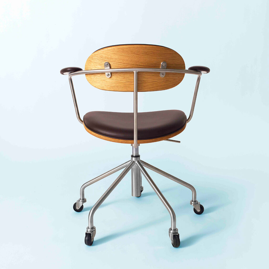 2.CH621 Swivel Chair _ Carl Hansen & Søn
