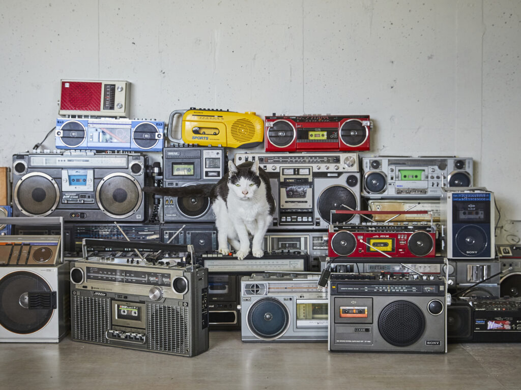 気づけば20台。部屋のアクセントになる、ラジカセ。写真と文：山口 明 (フォトグラファー) #3