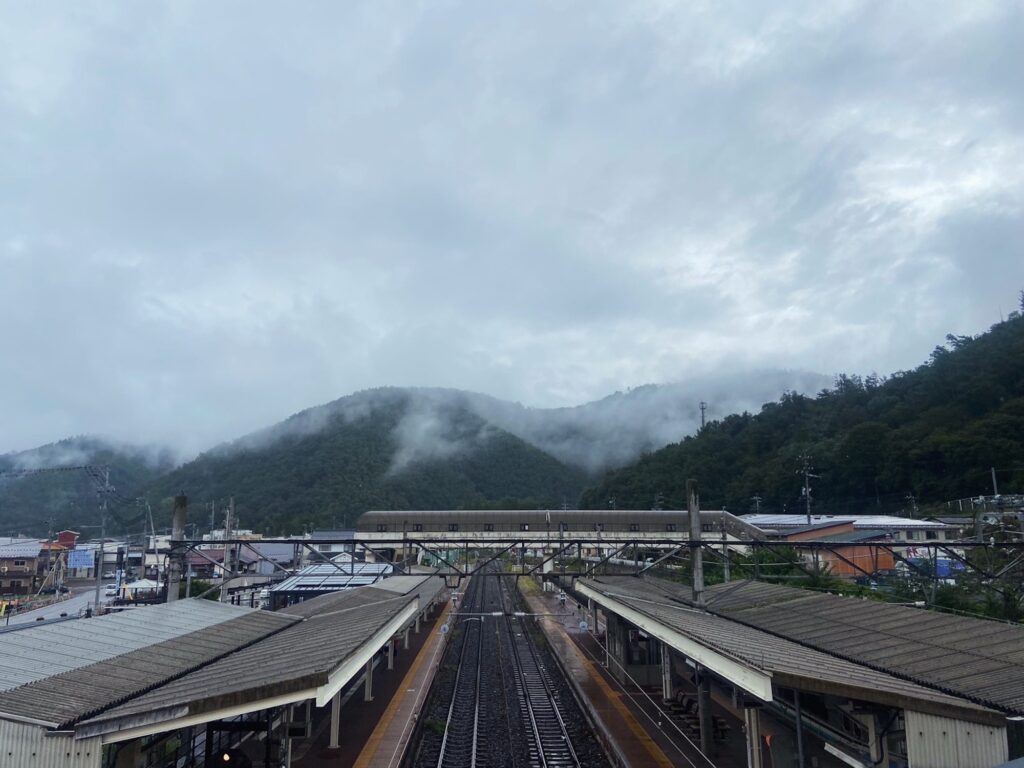渋谷の打ち上げを抜け出して、長野のネカフェで不安な夜。思いつき、ひとり旅2。写真と文：祷 キララ (女優) #2