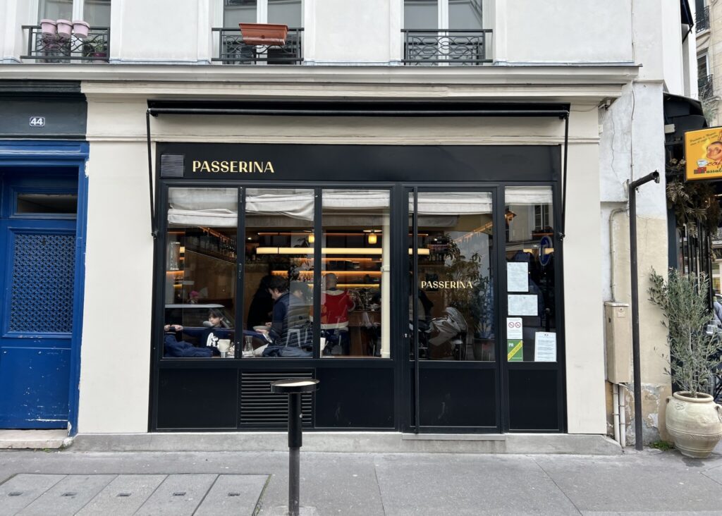 44 Rue Traversière 75012 ☎️01-56-61-23-61 18:00〜24:00 (金土〜翌1:00) 土のみ12:30〜14:30 日月休 サンドイッチに出合えるかはその時のメニュー次第！ 川村明子