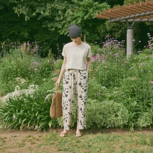 サステナブルな未来につながる〈Grow Organic〉×〈URBAN RESEARCH DOORS〉のTシャツ。