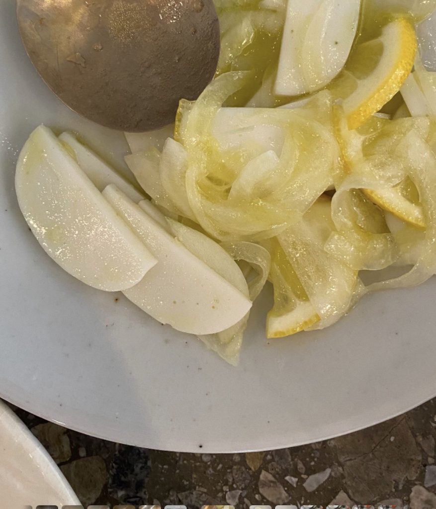 レモンとつまみ。祖母との思い出が詰まった、かまぼこのレモンあえ。写真と文:桑原亮子 (料理家) #2 レモンとつまみ。祖母との思い出が詰まった、かまぼこのレモンあえ。写真と文:桑原亮子 (料理家) #2