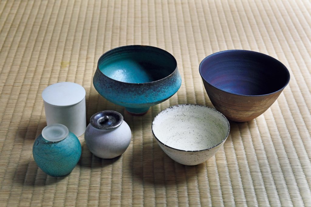 福が増すといわれる朝茶。抹茶を点て、心を整える時間を。器選びは好きなもので自由に。