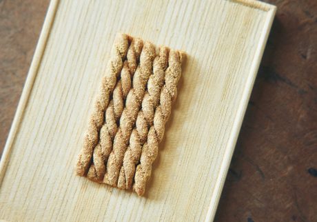 祇園祭に寄せた「縄」。【〈御菓子丸〉が一皿で表す、京都、寺社仏閣の風景 vol.27】