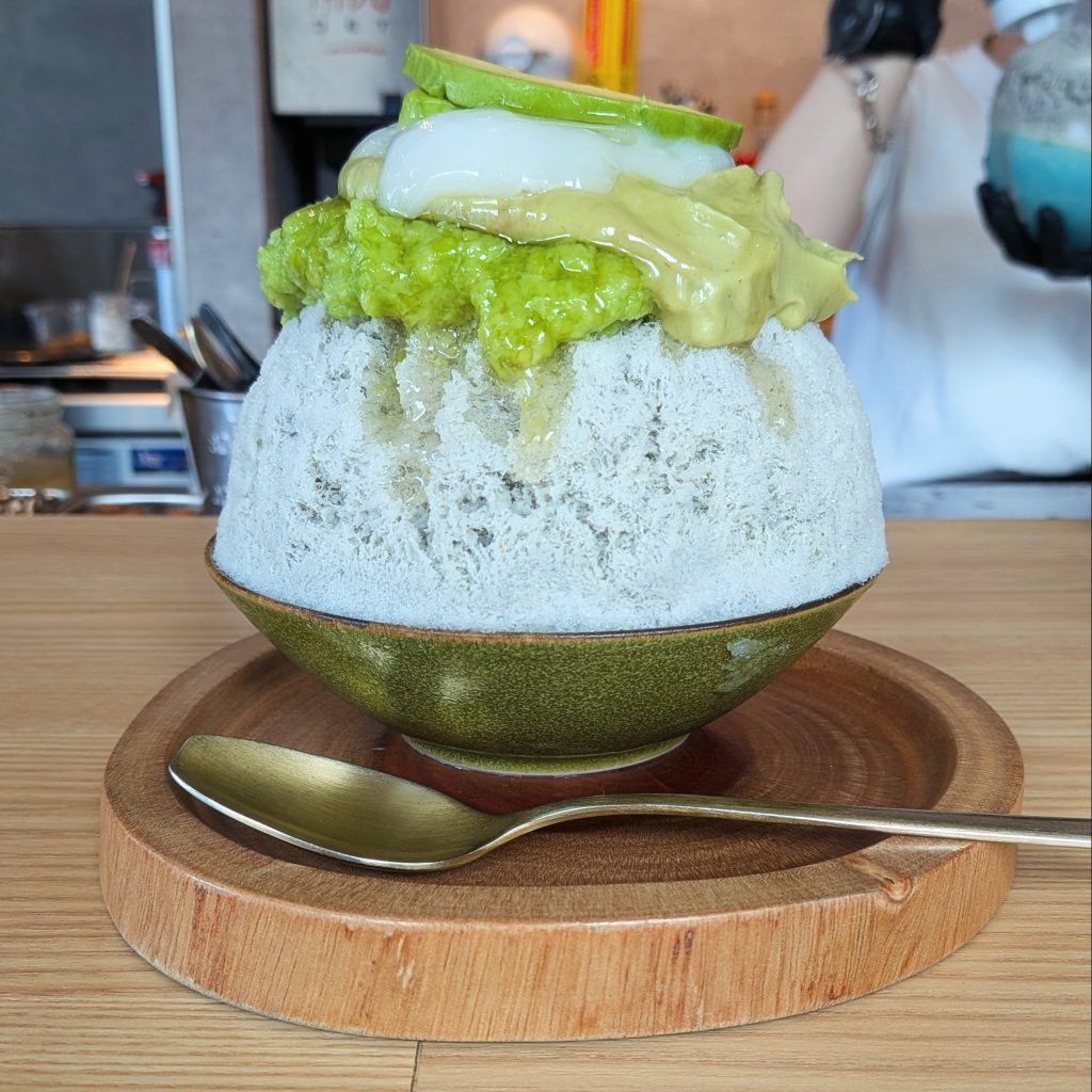 『CHAP』の「あずぼんだ」。わたしの好きなかき氷。写真と文:八木光太郎 (俳優) #3 | スプーンはステンレスか木か選べます。ホスピタリティ…… 『CHAP』の「あずぼんだ」。わたしの好きなかき氷。写真と文:八木光太郎 (俳優) #3 | スプーンはステンレスか木か選べます。ホスピタリティ……
