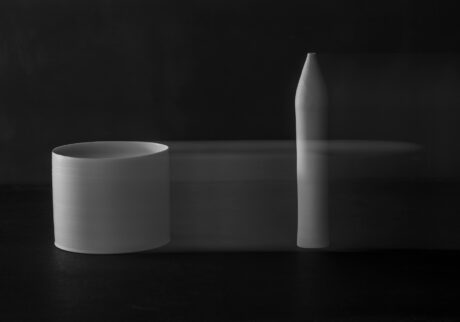 写真家・高木由利子が撮る、陶芸家・黒田泰蔵の白磁の世界。神奈川・箱根『箱根菜の花展示室』にて展示を開催中。